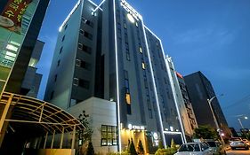 Cygnus Hotel